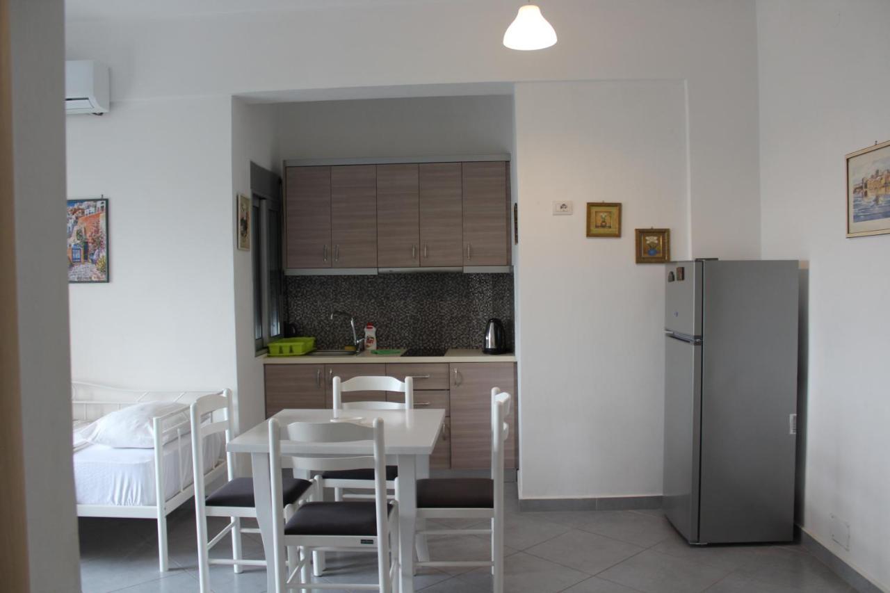 Margaritas Apartments Sarande Exterior photo